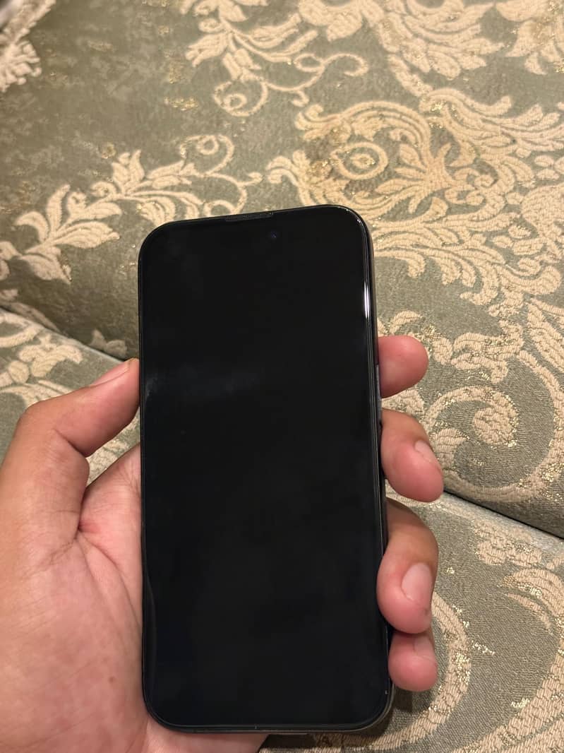 Apple iPhone 15 Pro 1