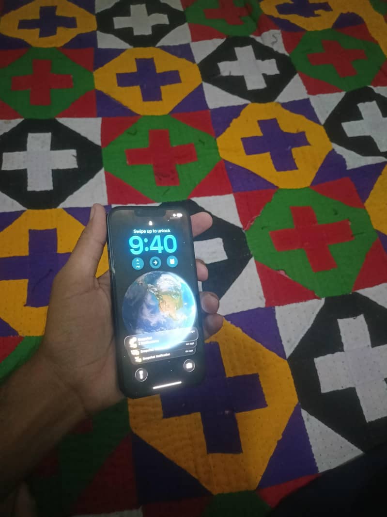 Apple iPhone 14 3