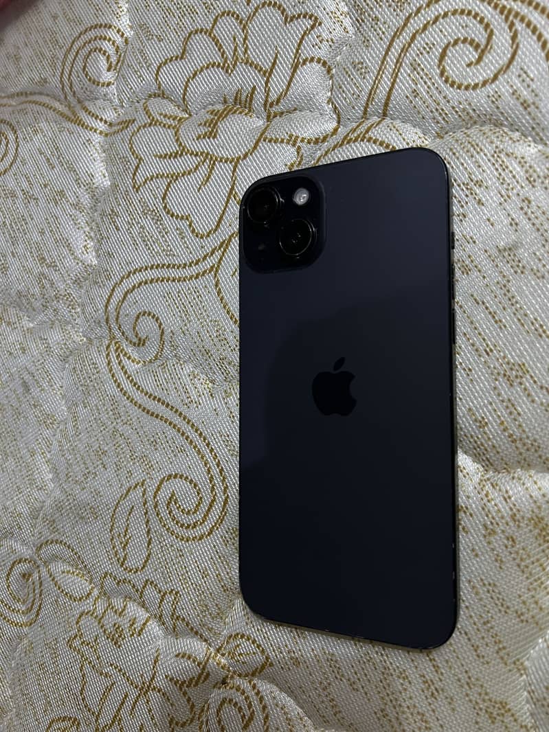 Apple iPhone 15 plus 2
