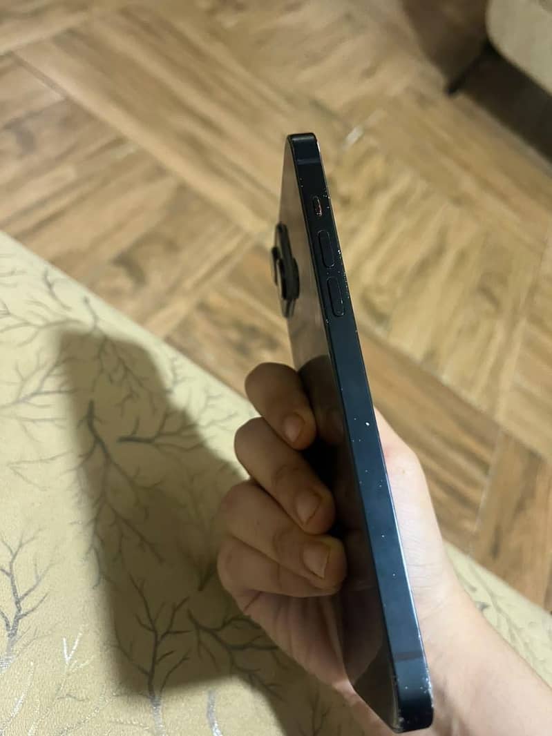 Apple iPhone 14 plus 3