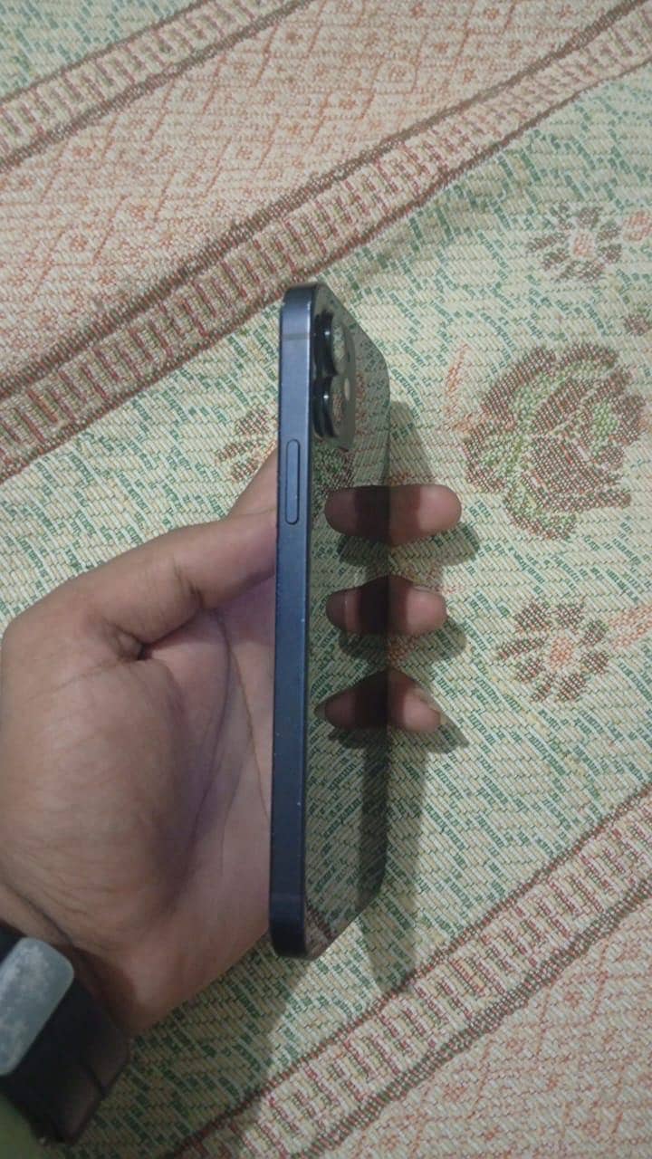 Apple iPhone 12 0