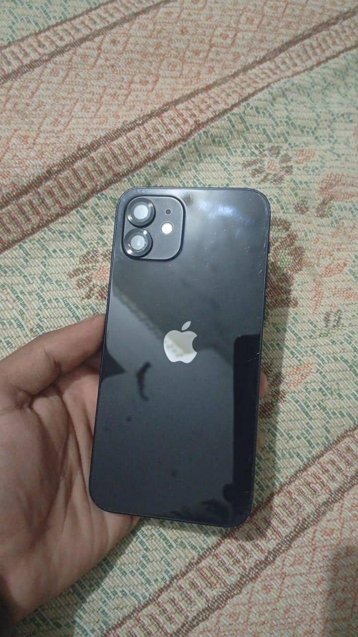 Apple iPhone 12 3