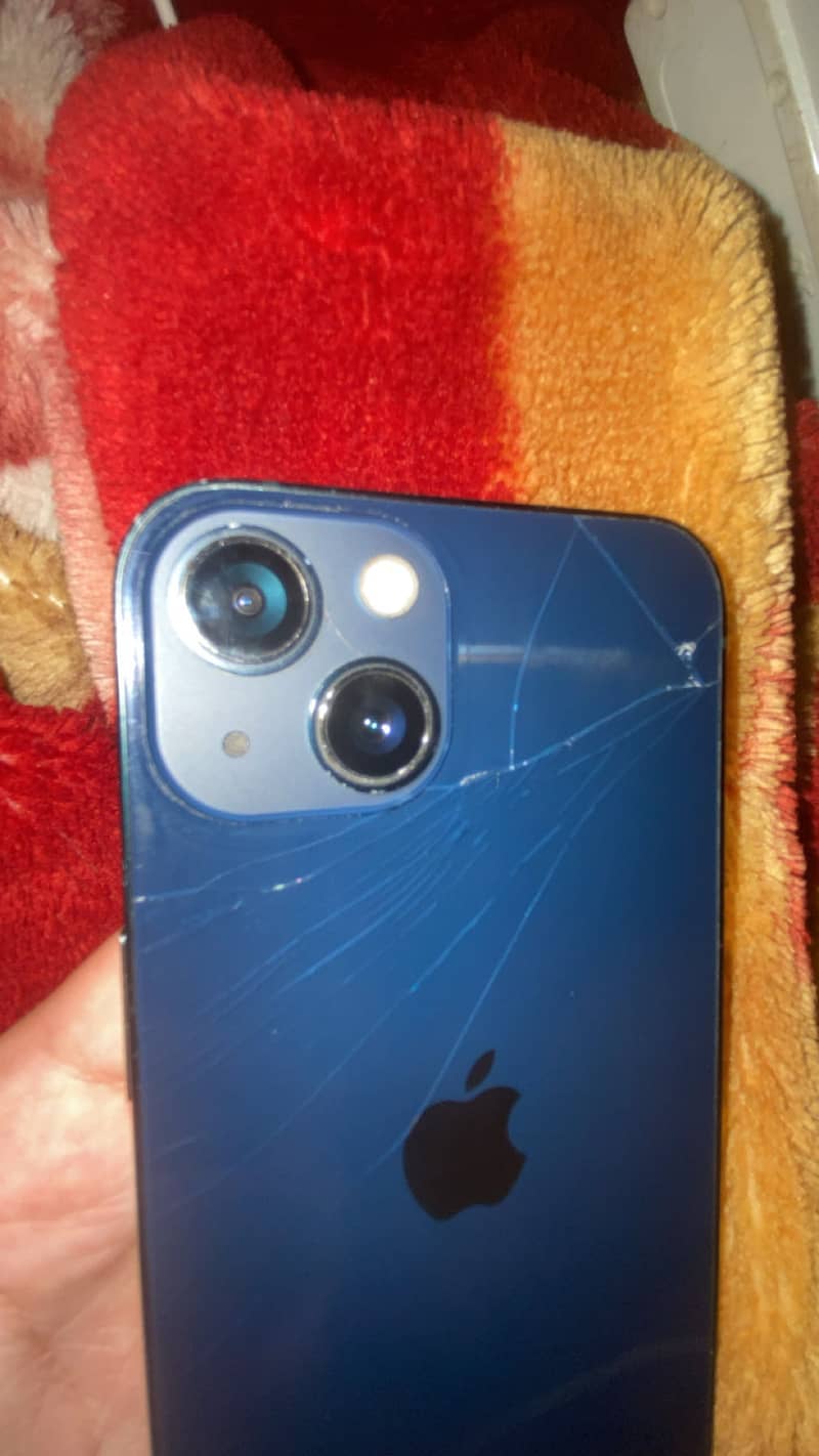 Apple iPhone 13 1
