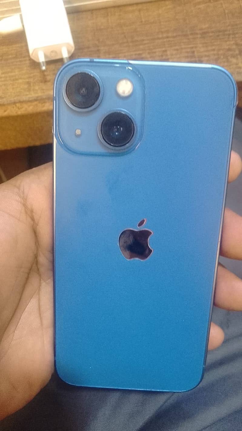 Apple iPhone 13 mini 1