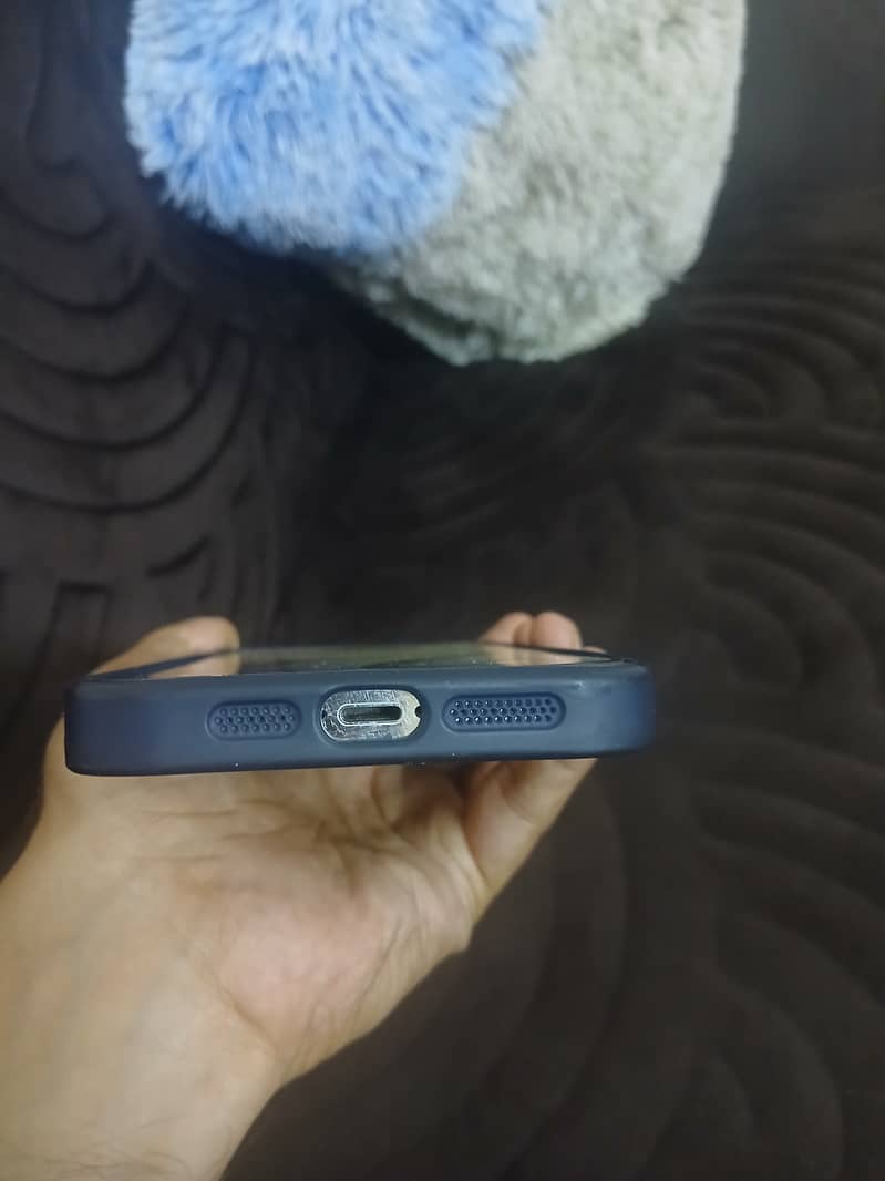 Apple iPhone 13 Pro Max 2