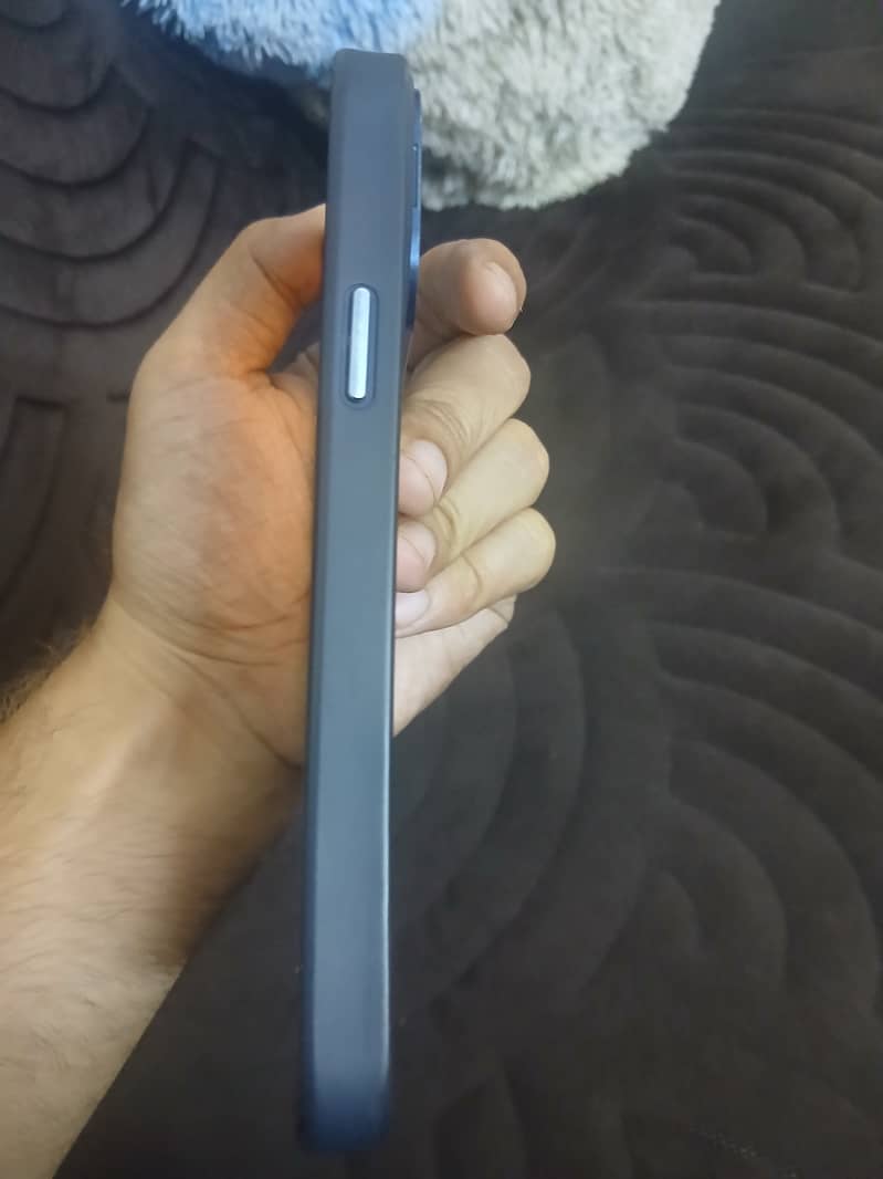 Apple iPhone 13 Pro Max 3