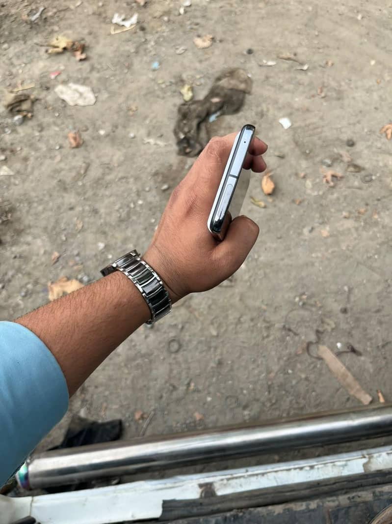 Google Pixel 8 Pro 6