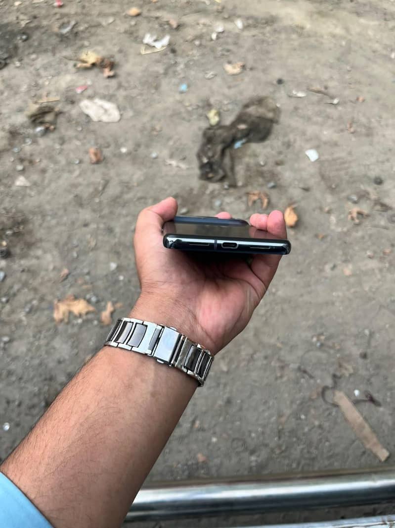Google Pixel 8 Pro 13