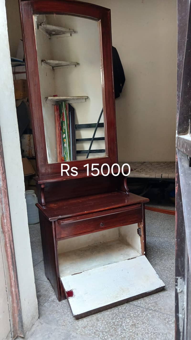 Dressing Table 0