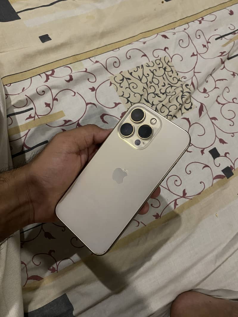Apple iPhone 13 Pro 3