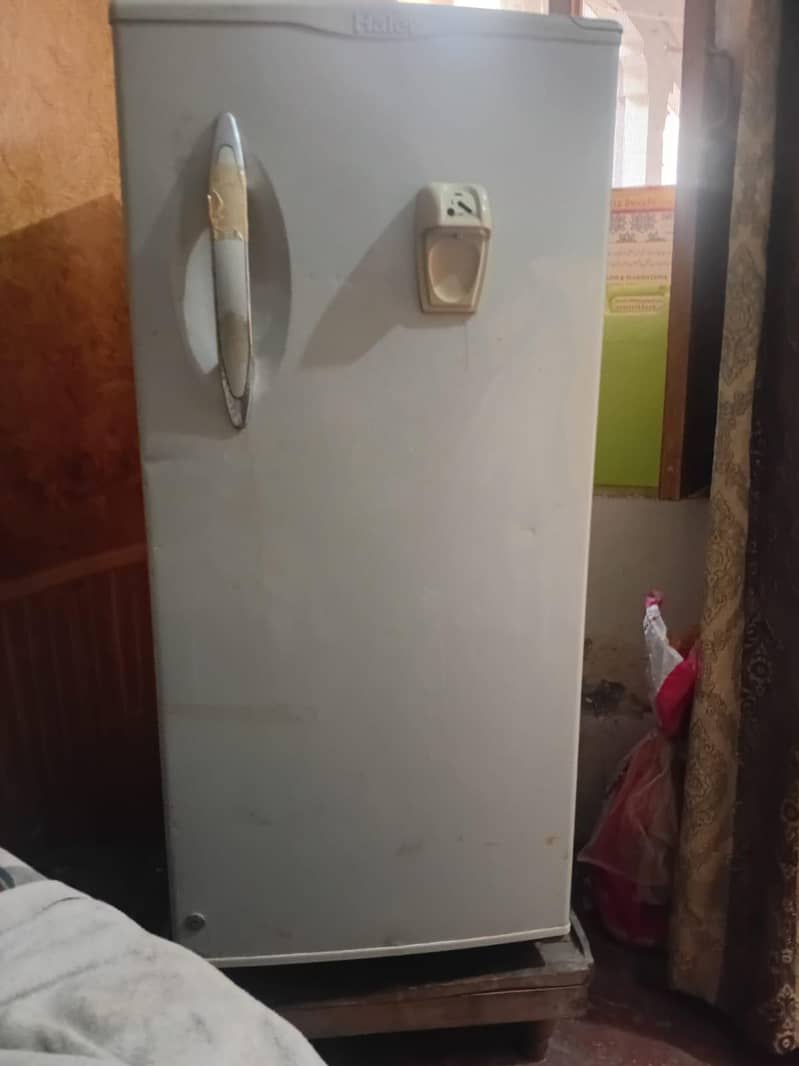Refrigerator 0