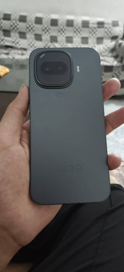 Vivo iqoo z11 turbo non active