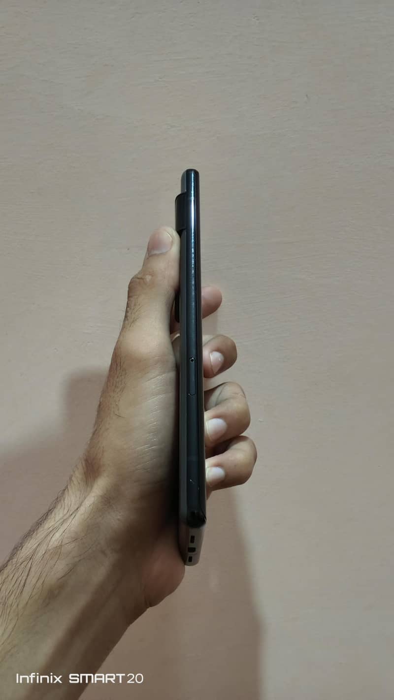 Google Pixel 6 Pro Read Ad First 2