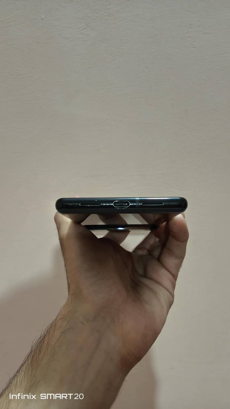 Google Pixel 6 Pro Read Ad First 3