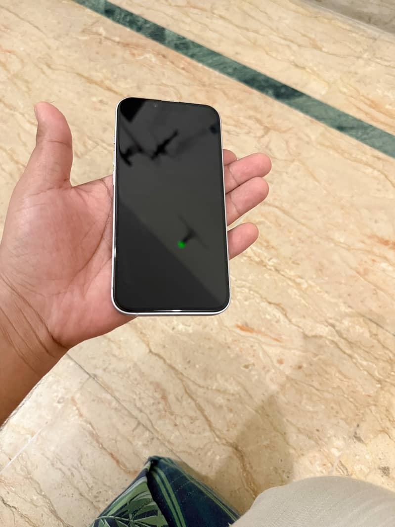 Apple iPhone 14 1