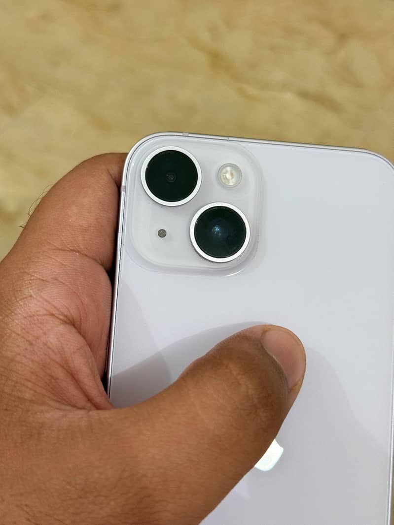 Apple iPhone 14 4