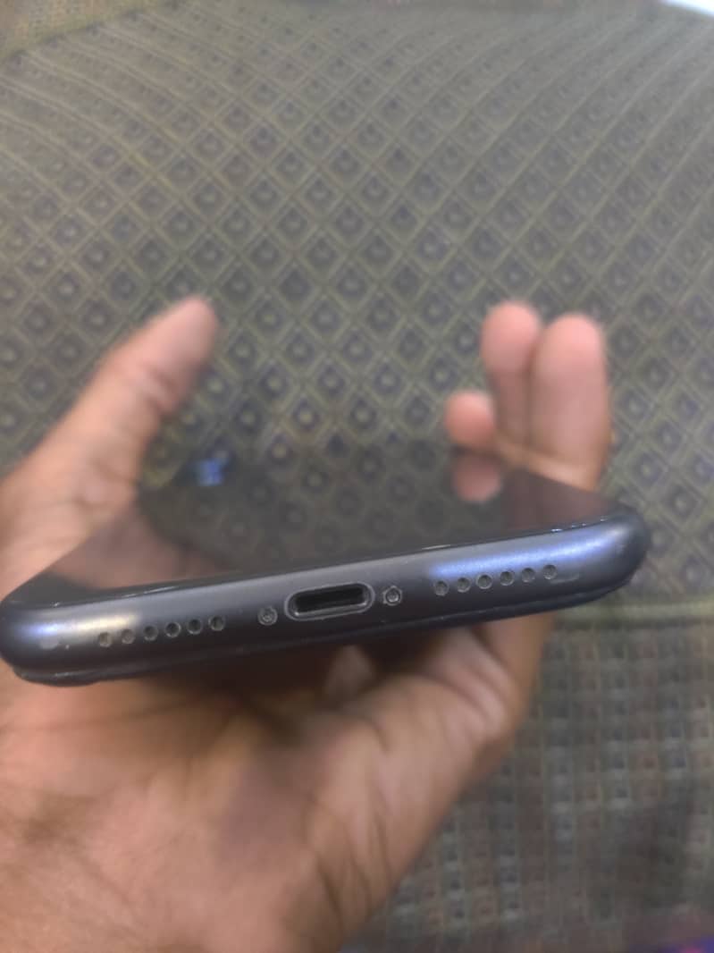 Apple iPhone 11 2