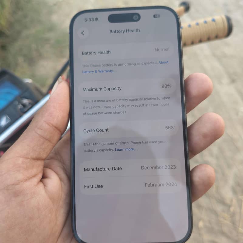 Apple iPhone 15 Pro 2