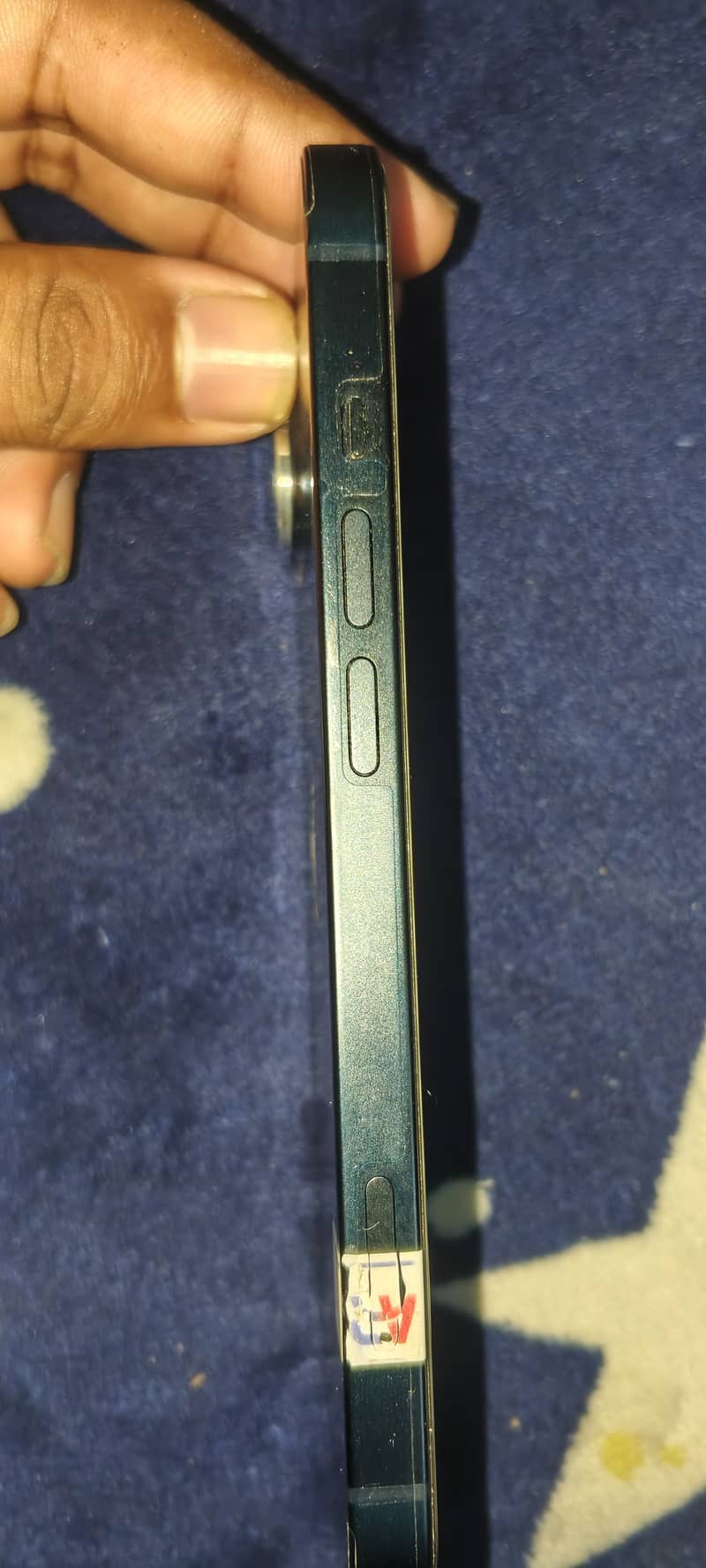 Apple iPhone 13 4