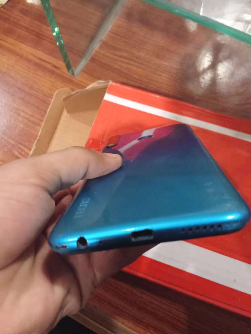 Tecno Spark 4 1
