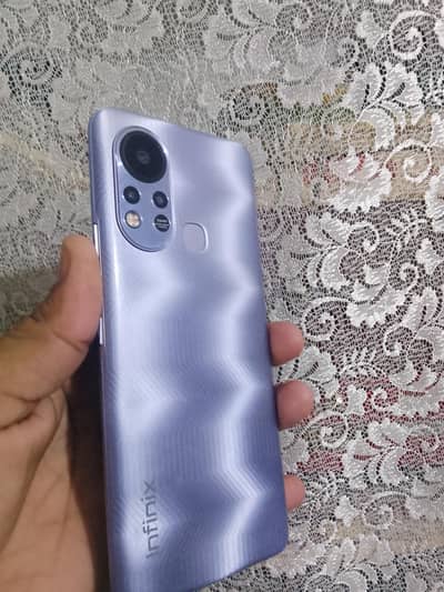 Infinix Hot 11s