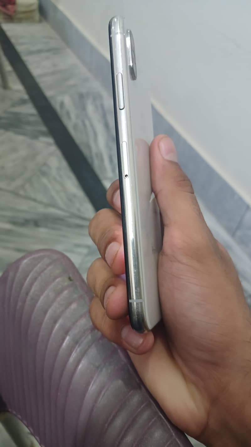 Apple iPhone X 1