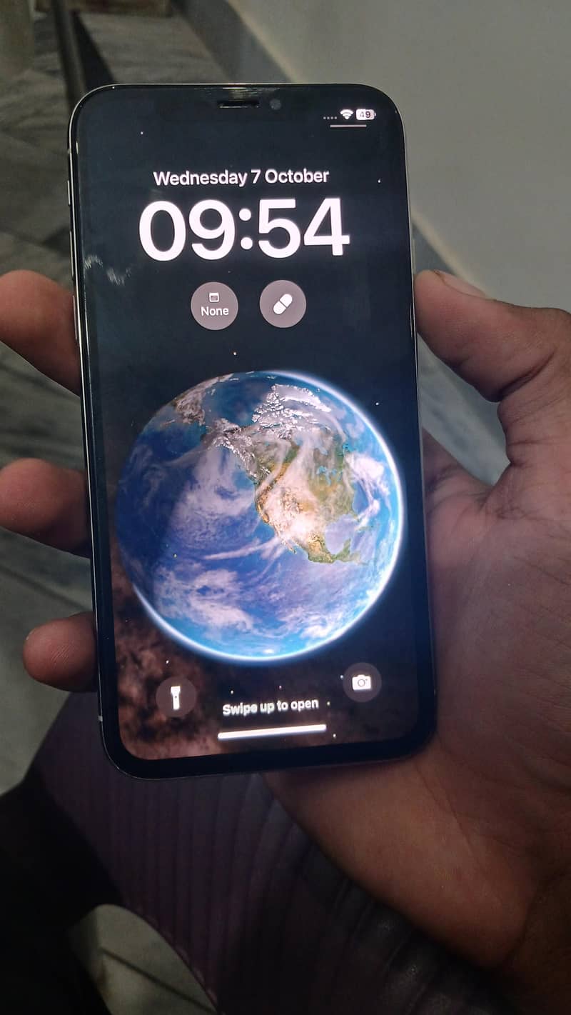 Apple iPhone X 6