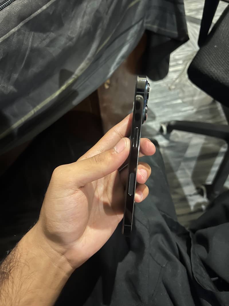iPhone 13 Pro 3