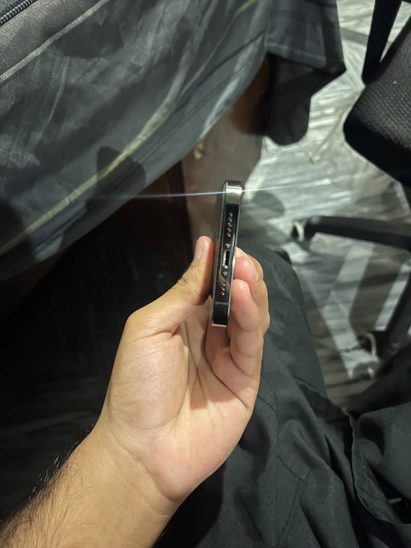 iPhone 13 Pro 5
