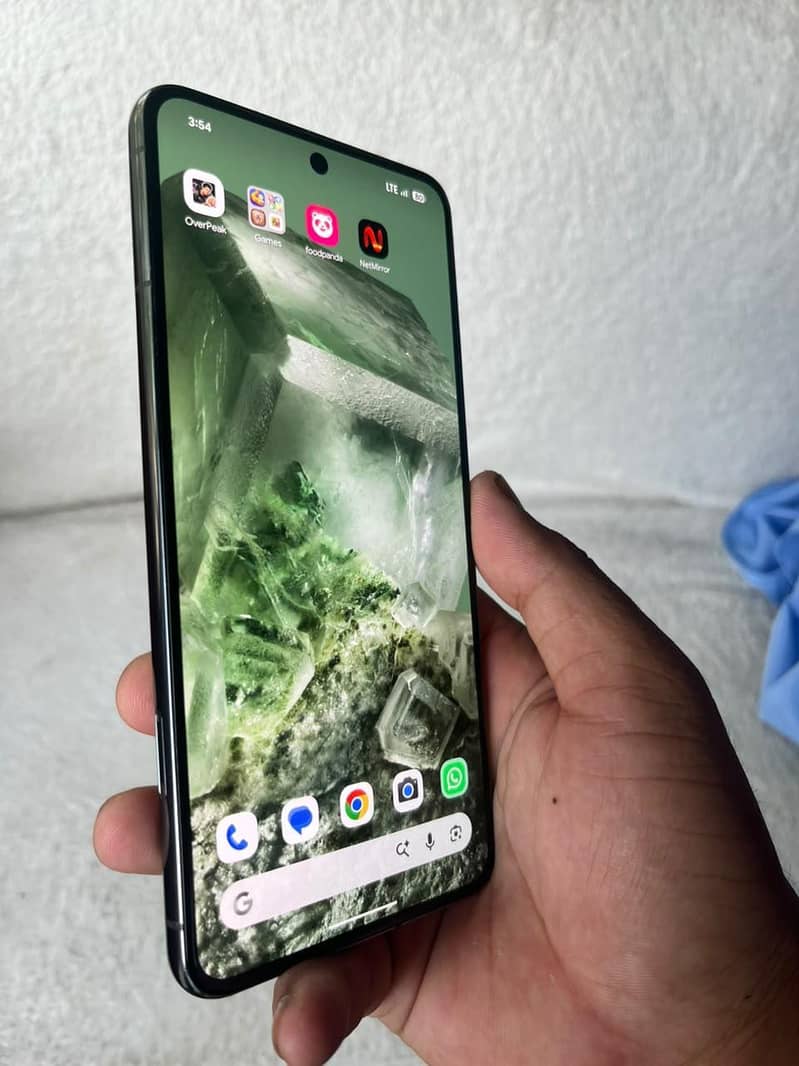 Google Pixel 8 Pro 1