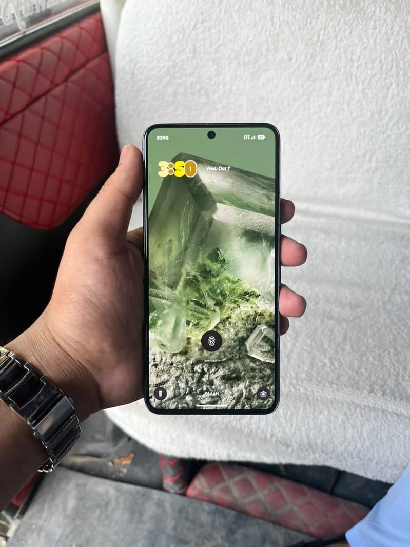 Google Pixel 8 Pro 2