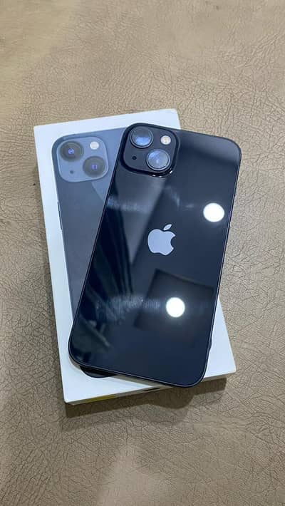 Apple iPhone 13