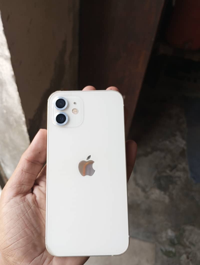 Apple iPhone 12 0