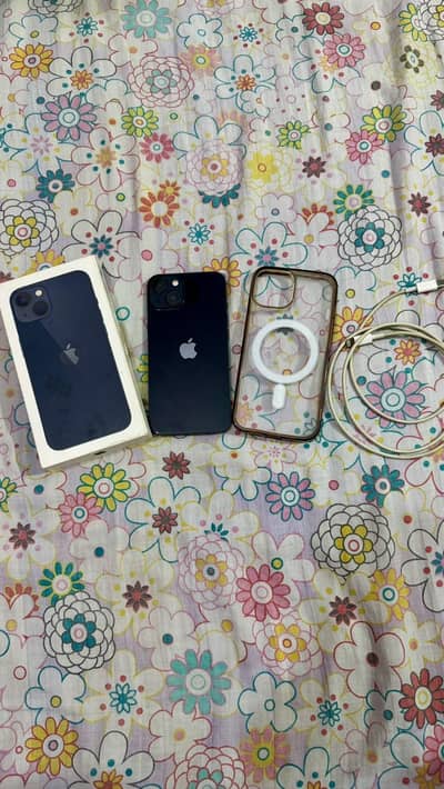 Apple iPhone 13