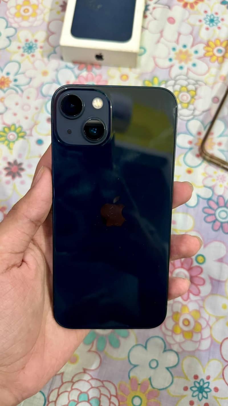 Apple iPhone 13 1