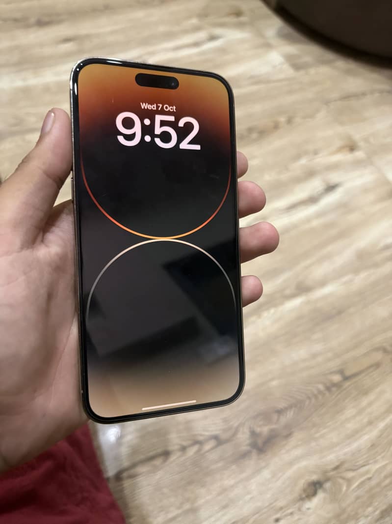 Apple iPhone 14 Pro Max 3