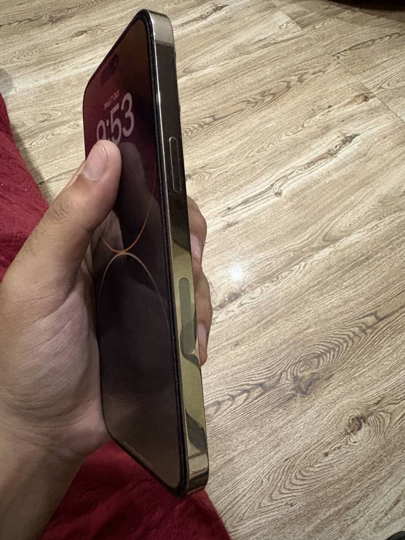 Apple iPhone 14 Pro Max 4