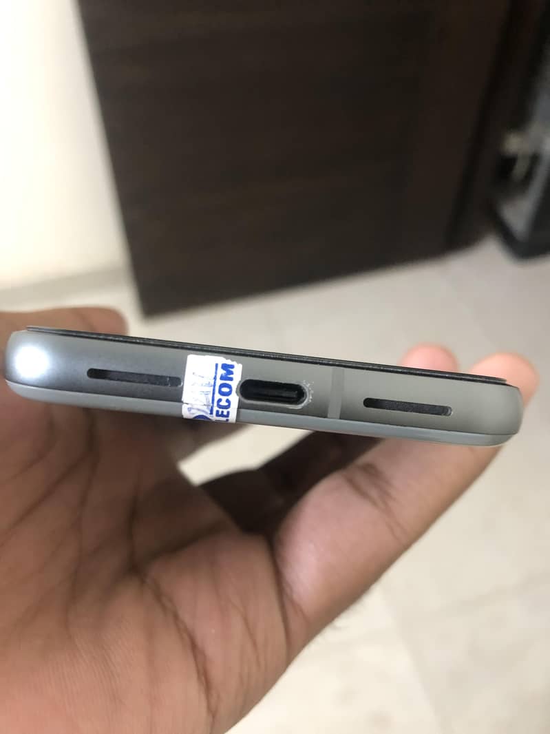 Google Pixel 8 2