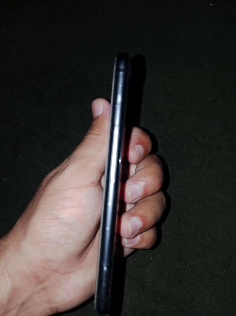 Apple iPhone 8 0
