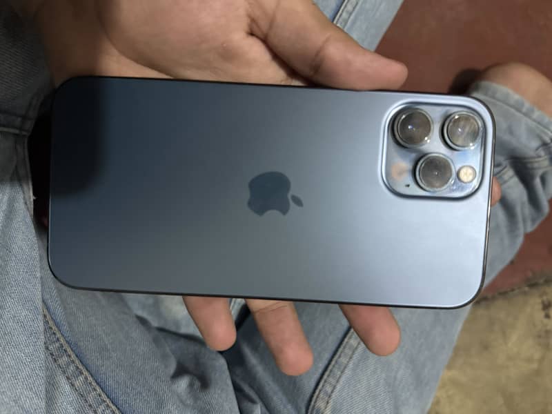 Apple iPhone 12 Pro Max 1