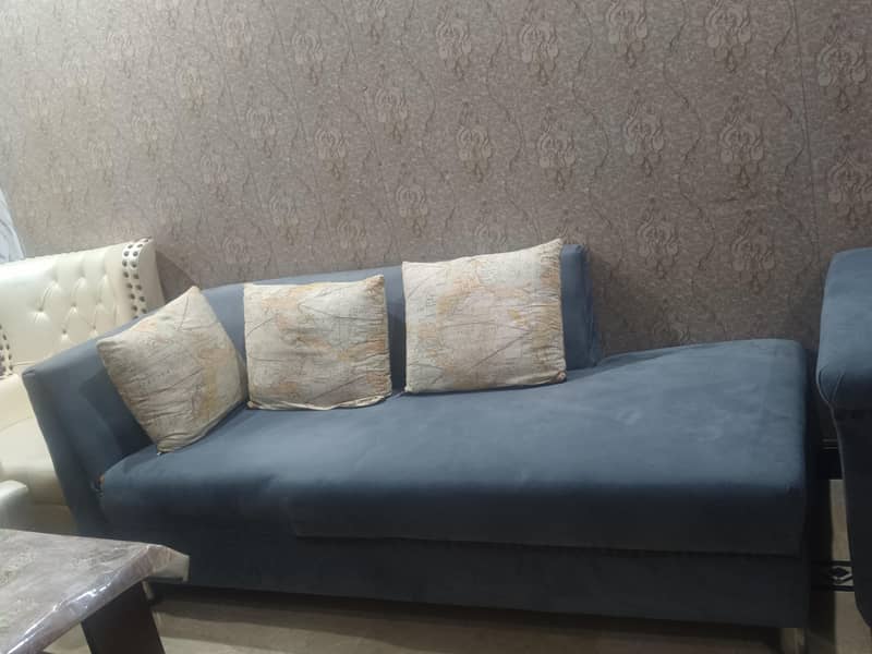 Selling Sofa 1
