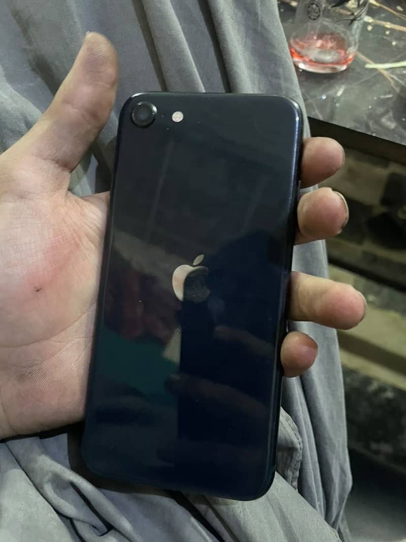 iPhone SE 3 5
