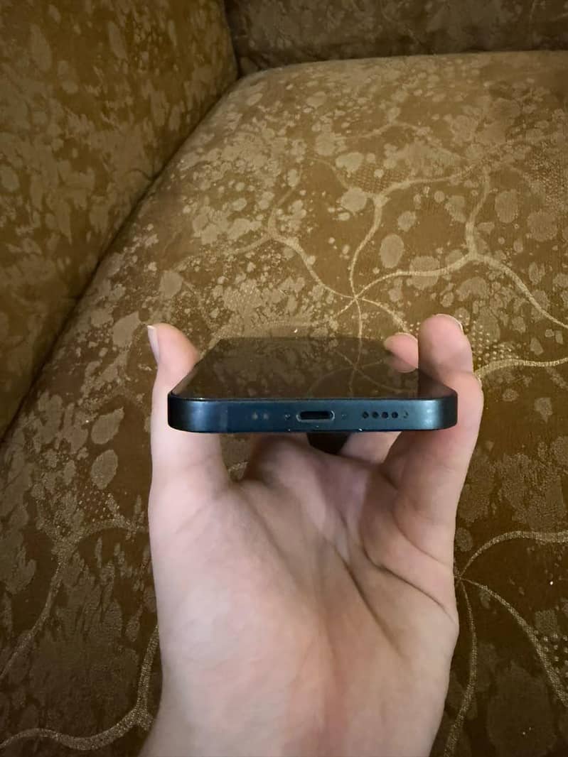 Apple iPhone 13 1