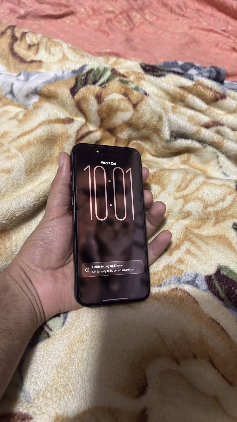Apple iPhone 15 Pro Max 3