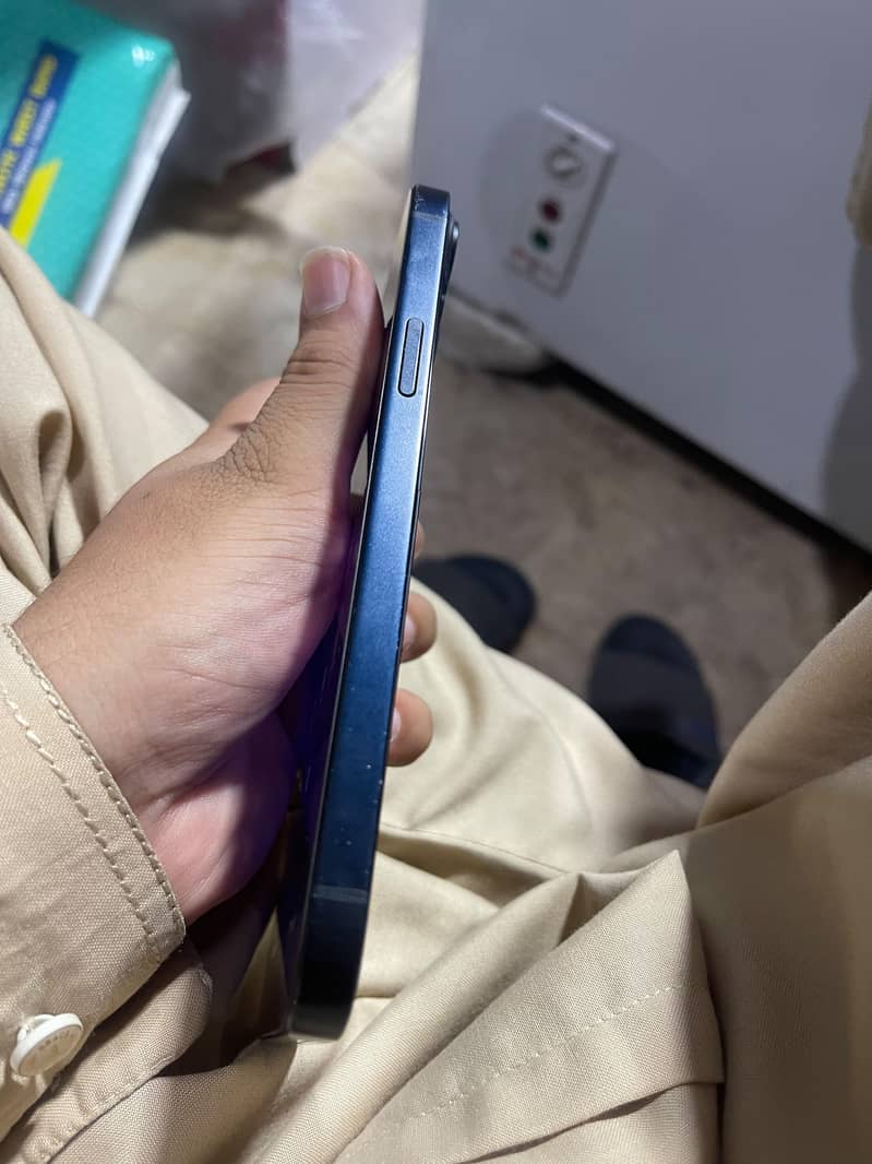 Apple iPhone 14 plus 0