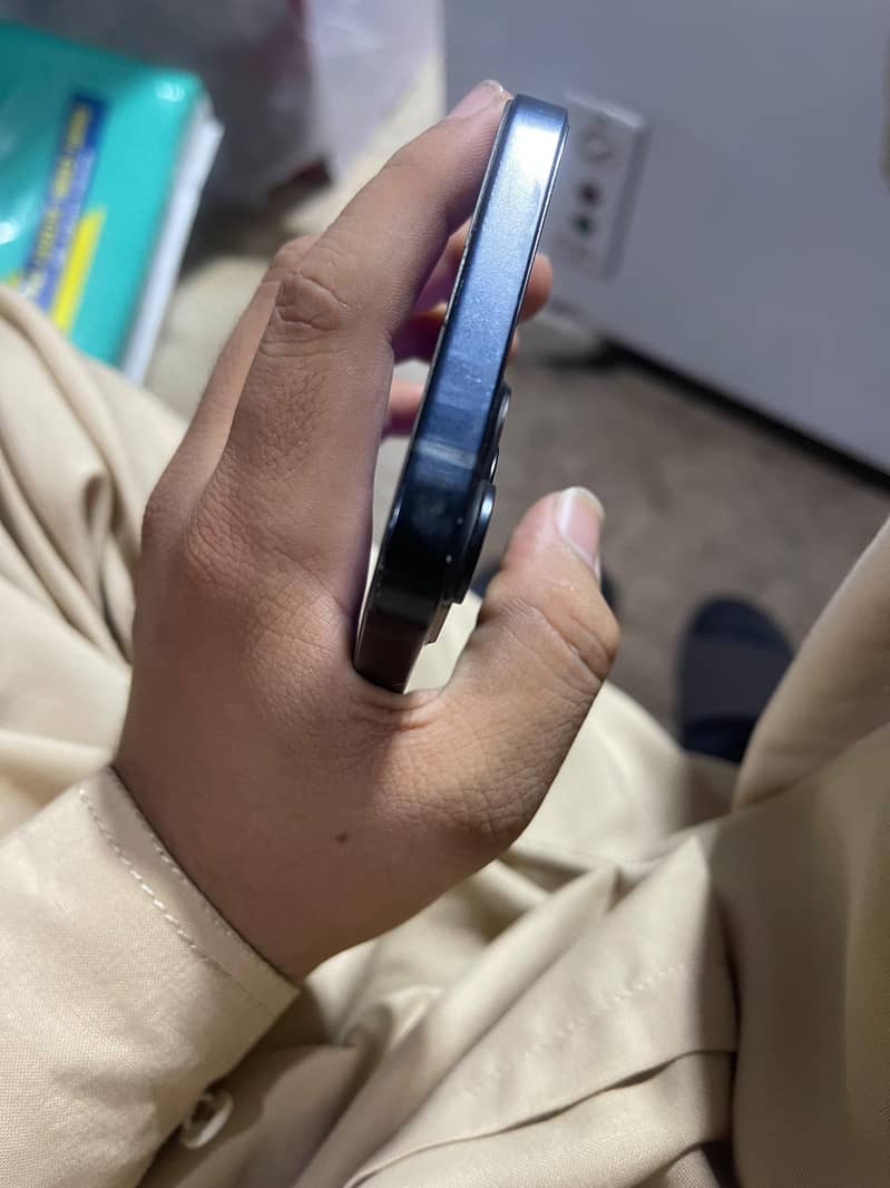 Apple iPhone 14 plus 2