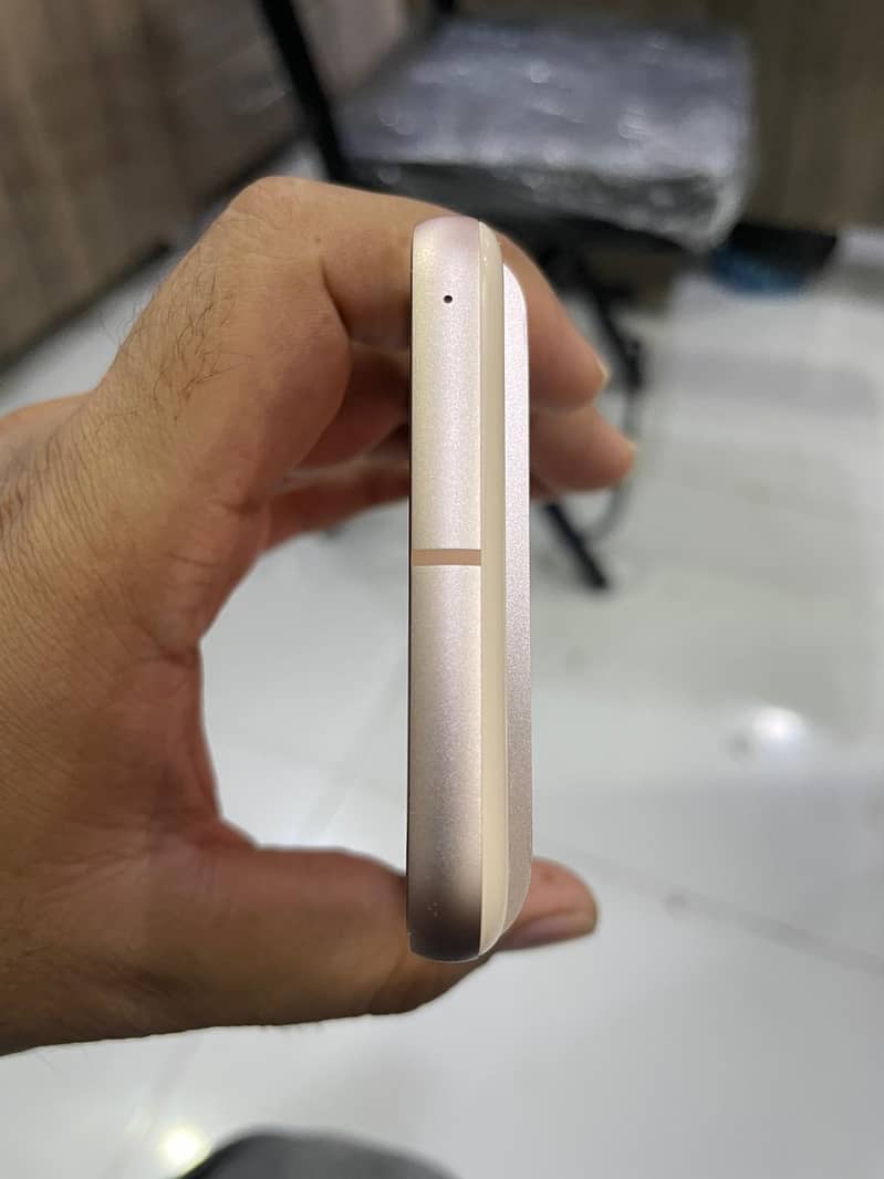 Google Pixel 8 2