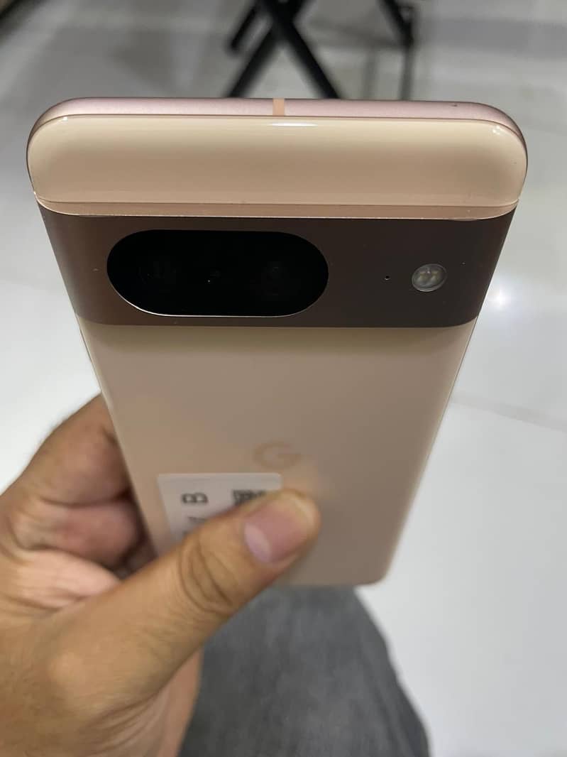 Google Pixel 8 3