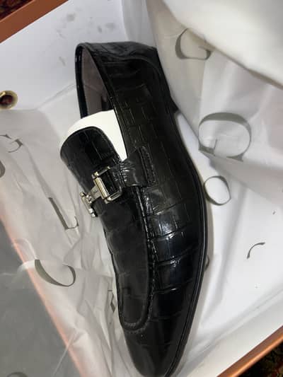 Full new shoes 11size