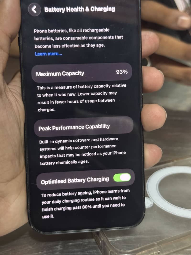 Apple iPhone 13 0
